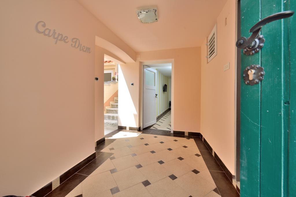 נוביגראד דאלמטיה Apartments Carpe Diem מראה חיצוני תמונה