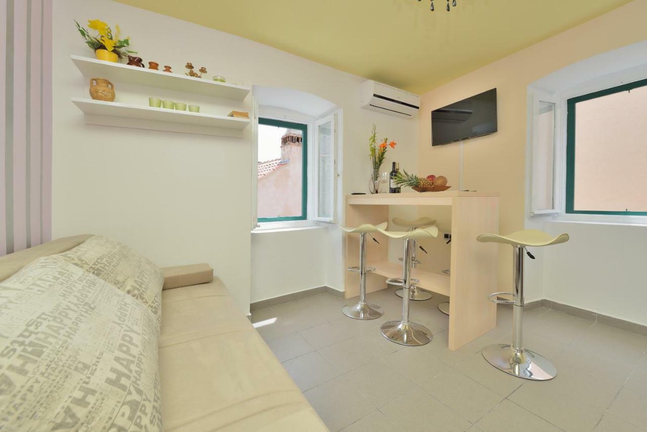 נוביגראד דאלמטיה Apartments Carpe Diem מראה חיצוני תמונה